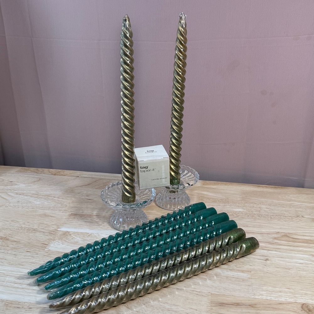 Guild House 8 New Spiral Dinner Candles, Gold & Green 8 12” &1 Tag Candle Shaver